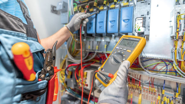 Best Licensed Electrician  in Hempstead, TX